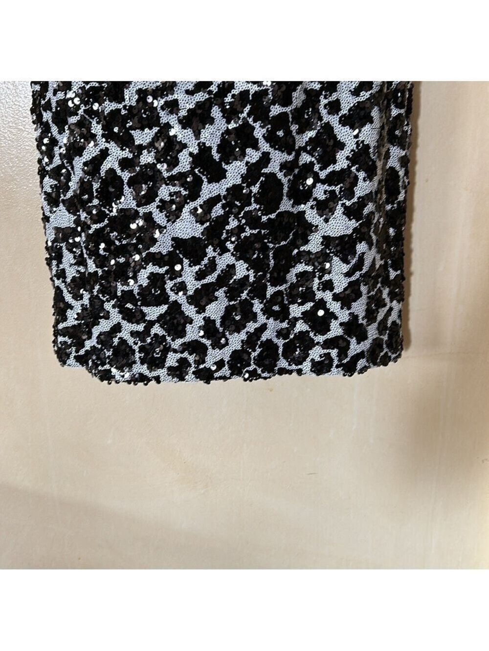 Guess black and white sequin mini sheath dress size 0 - Picture 4 of 11